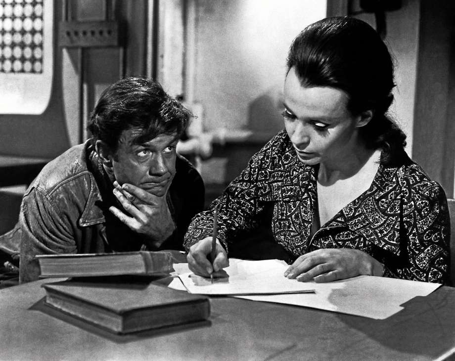 viragot-algernonnak-film